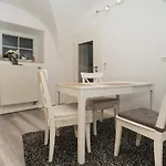 Apartmentvermietung Ingrid Bolkart - Voehlino 2 Apart Otel